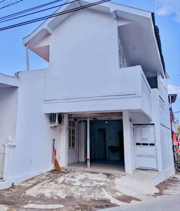 Kamiliya Homestay Ngabean Luaran gambar